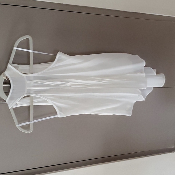 NWT Doe & Rae sheer off white halter - Picture 5 of 7